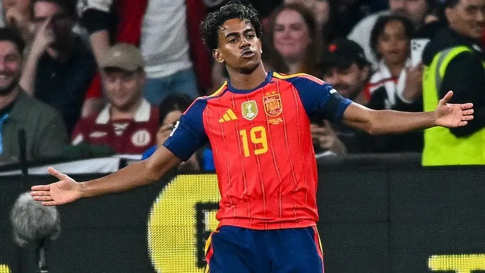 Yamal brilha na goleada da Espanha sobre a Croácia